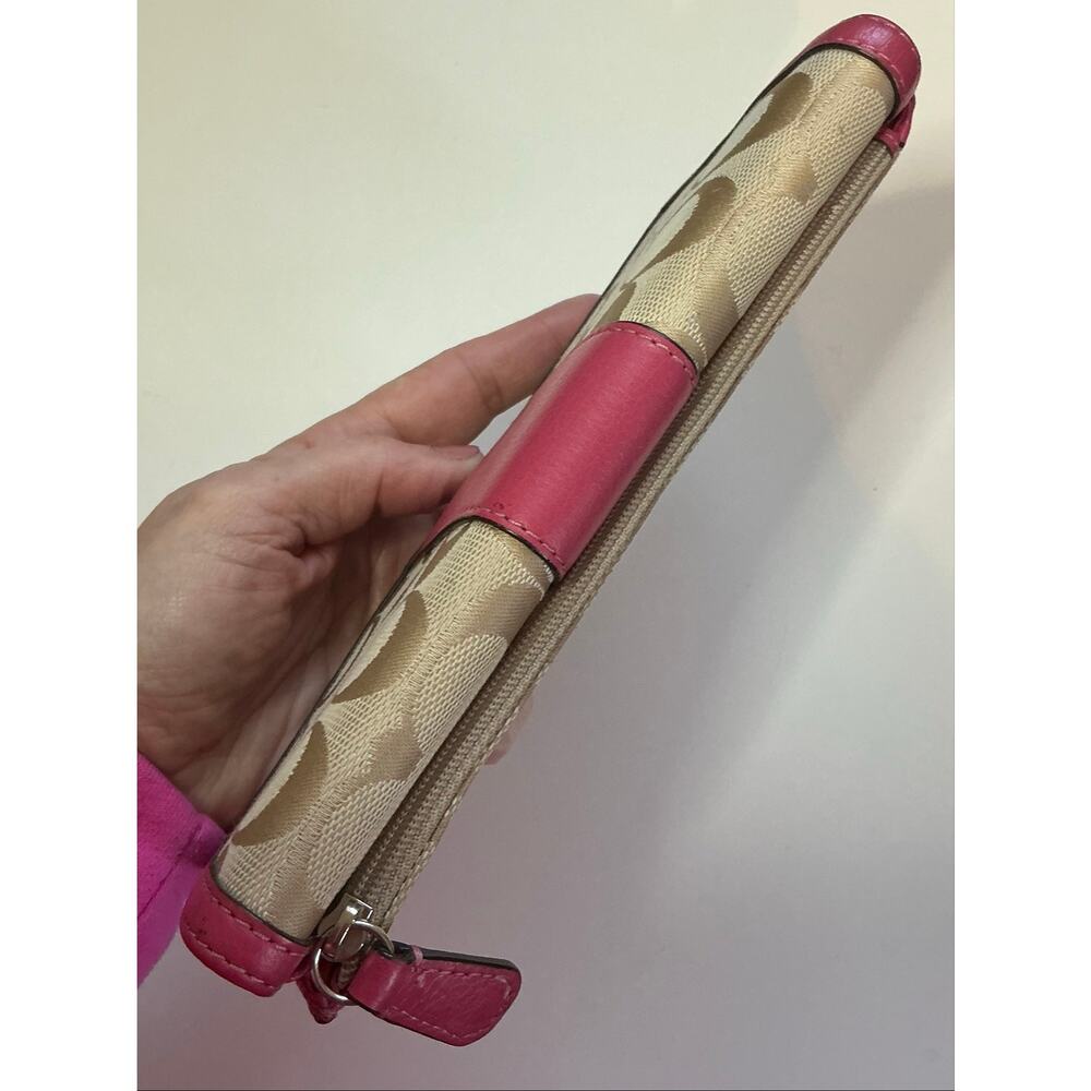 Coach Signature Stripe Canvas & Pink Leather Trifold Wallet Retail $258 GUC-EUC - Picture 9 of 16